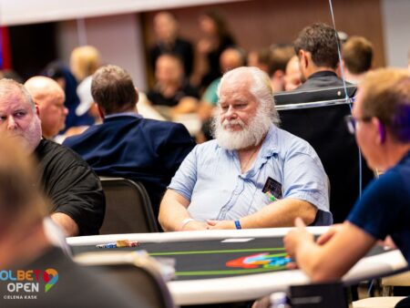 2026 års Coolbet Open Dag 1: Bo Göthlin leder Deepstack Mystery Bounty; John Hagstrand knep silver i Sviten