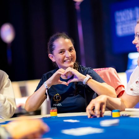 Noelia Ivars Rico jagar åtråvärt halsband på finalbordet i årets Queens of Tallinn